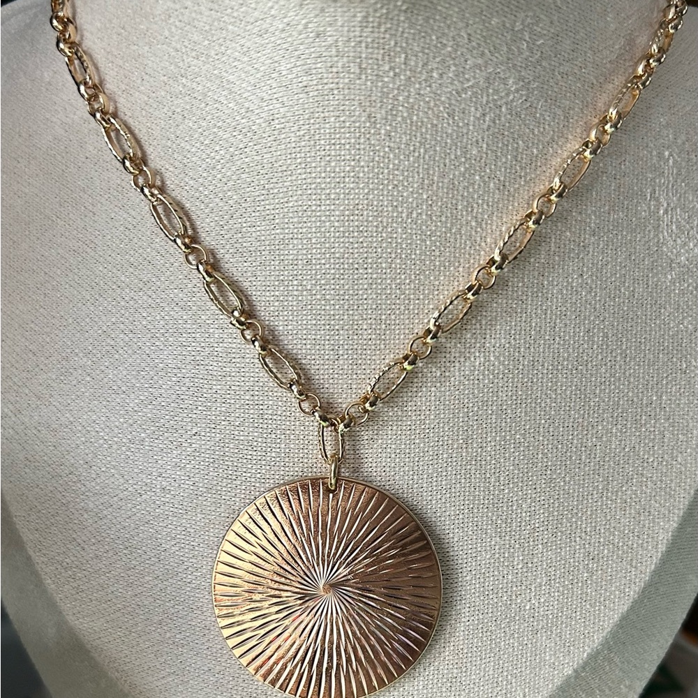 Gold “Outlaw” Pendant Necklace
